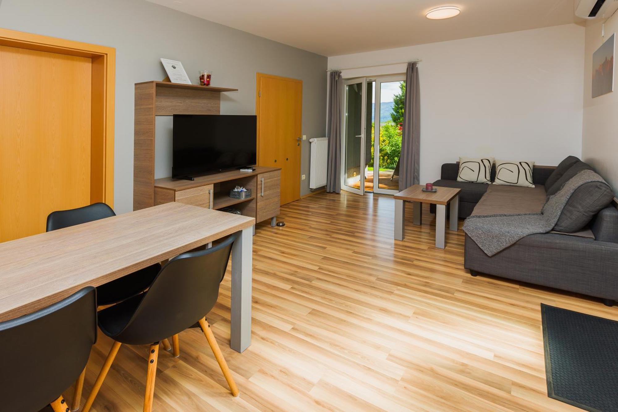 Modern Apartment Bled Exterior photo